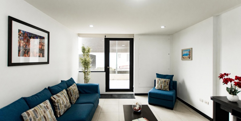 Departamento amoblado en alquiler - Ed. Torres Bellini II, Puerto Santa Ana GeoBienes - Departamento amoblado en alquiler - Ed. Torres Bellini II, Puerto Santa Ana - Plusvalia Guayaquil Casas de venta y alquiler Inmobiliaria Ecuador