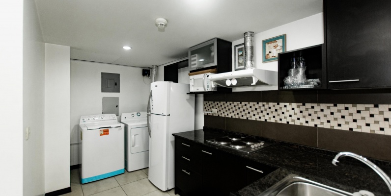 Departamento amoblado en alquiler - Ed. Torres Bellini II, Puerto Santa Ana GeoBienes - Departamento amoblado en alquiler - Ed. Torres Bellini II, Puerto Santa Ana - Plusvalia Guayaquil Casas de venta y alquiler Inmobiliaria Ecuador