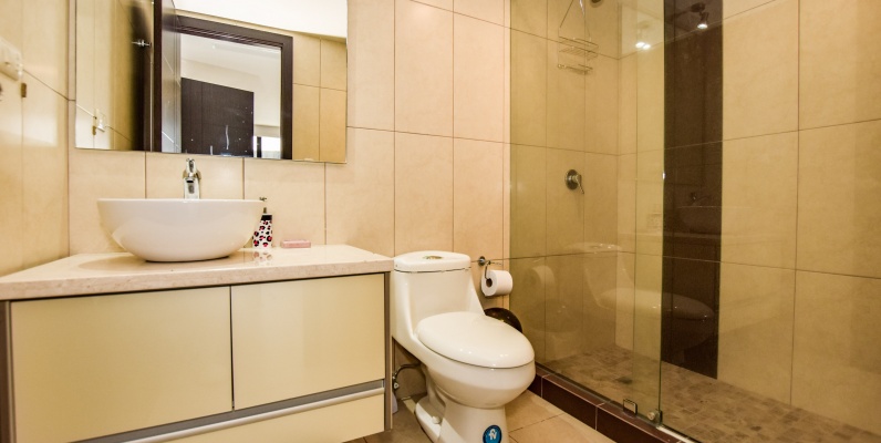 Departamento amoblado en alquiler, Bellini II - Puerto Santa Ana GeoBienes - Departamento amoblado en alquiler, Bellini II - Puerto Santa Ana - Plusvalia Guayaquil Casas de venta y alquiler Inmobiliaria Ecuador
