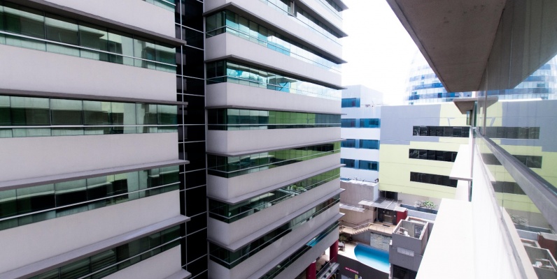 Departamento amoblado en alquiler en Torre del Sol, norte de Guayaquil GeoBienes - Departamento amoblado en alquiler en Torre del Sol, norte de Guayaquil - Plusvalia Guayaquil Casas de venta y alquiler Inmobiliaria Ecuador