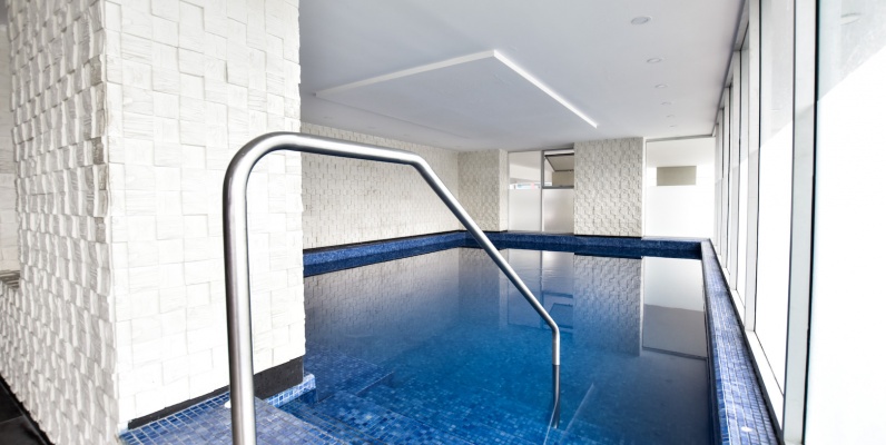 Departamento amoblado en alquiler ubicado en el Edificio Quo Luxury Apartments GeoBienes - Departamento amoblado en alquiler ubicado en el Edificio Quo Luxury Apartments - Plusvalia Guayaquil Casas de venta y alquiler Inmobiliaria Ecuador