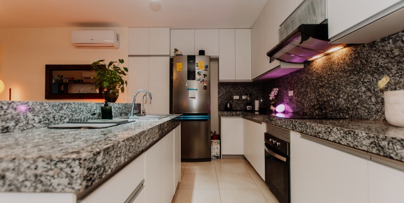 Departamento amoblado en venta Bosques de la Costa, vía a la costa, Guayaquil GeoBienes - Departamento en venta Bosques de la Costa, vía a la costa, Guayaquil - Plusvalia Guayaquil Casas de venta y alquiler Inmobiliaria Ecuador