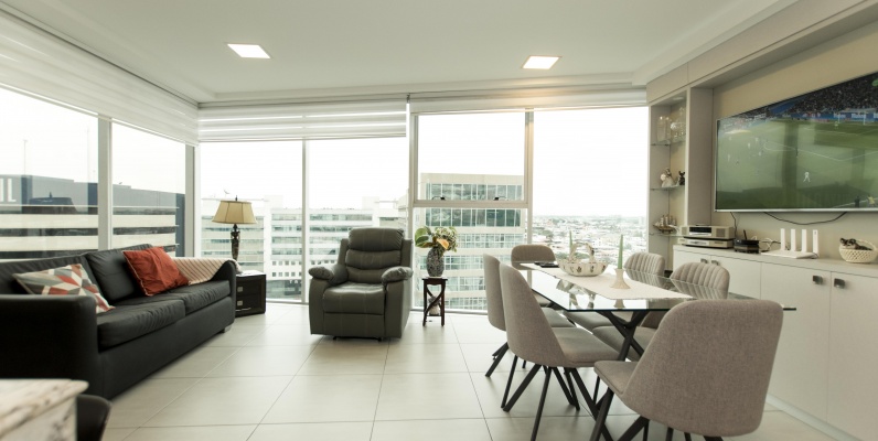 GeoBienes - Departamento amoblado en venta ubicado en el Edificio Quo Luxury Apartments - Plusvalia Guayaquil Casas de venta y alquiler Inmobiliaria Ecuador