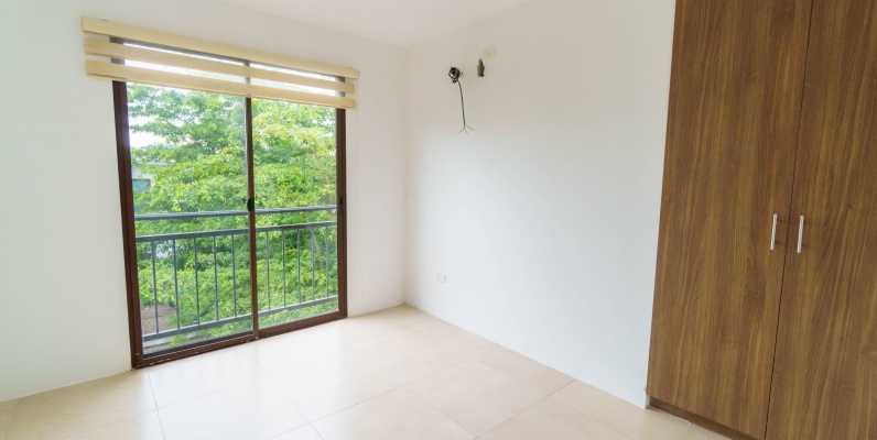 Departamento con ascensor en alquiler ubicado en Villas del Bosque, Vía a la Costa GeoBienes - Departamento con ascensor en alquiler ubicado en Villas del Bosque, Vía a la Costa - Plusvalia Guayaquil Casas de venta y alquiler Inmobiliaria Ecuador