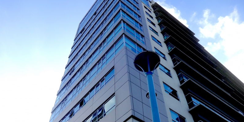 GeoBienes - Departamento en alquiler. Suite ejecutiva amoblada. - Plusvalia Guayaquil Casas de venta y alquiler Inmobiliaria Ecuador