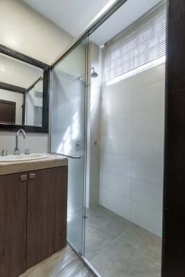GeoBienes - Departamento en alquiler de 2 habitaciones en Lomas de Urdesa, Guayaquil - Plusvalia Guayaquil Casas de venta y alquiler Inmobiliaria Ecuador
