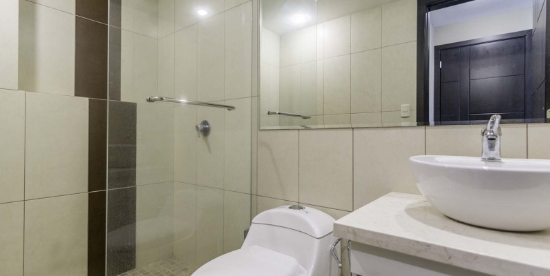 Departamento en alquiler Edificio Bellini IV, Puerto Santa Ana, Guayaquil GeoBienes - Departamento en alquiler Edificio Bellini IV, Puerto Santa Ana, Guayaquil - Plusvalia Guayaquil Casas de venta y alquiler Inmobiliaria Ecuador