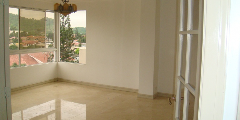 Departamento en Alquiler en los Ceibos - de Oportunidad** GeoBienes - Departamento en Alquiler en los Ceibos - de Oportunidad - Plusvalia Guayaquil Casas de venta y alquiler Inmobiliaria Ecuador