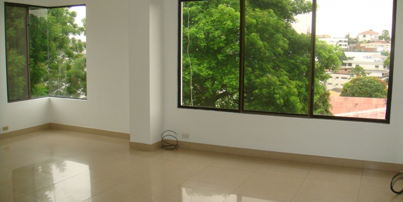 Departamento en Alquiler en los Ceibos - de Oportunidad** GeoBienes - Departamento en Alquiler en los Ceibos - de Oportunidad - Plusvalia Guayaquil Casas de venta y alquiler Inmobiliaria Ecuador