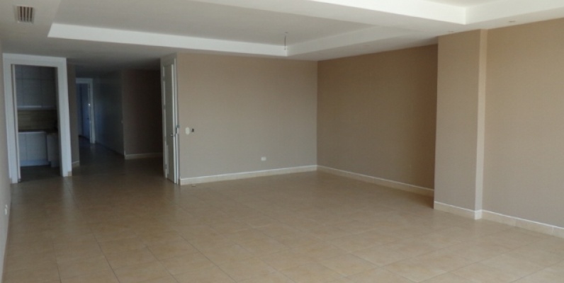 Departamento en Alquiler en Tennis Club Samborondon GeoBienes - Departamento en Alquiler en Tennis Club Samborondon, Edificio RIOPORTO - Plusvalia Guayaquil Casas de venta y alquiler Inmobiliaria Ecuador