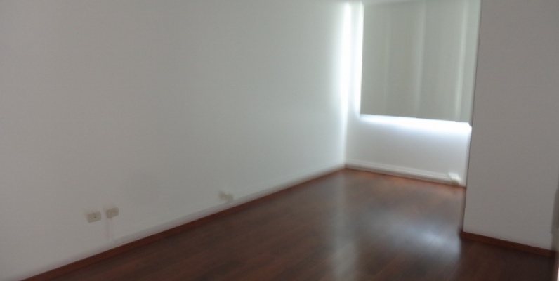Departamento en Alquiler en Tennis Club Samborondon GeoBienes - Departamento en Alquiler en Tennis Club Samborondon, Edificio RIOPORTO - Plusvalia Guayaquil Casas de venta y alquiler Inmobiliaria Ecuador