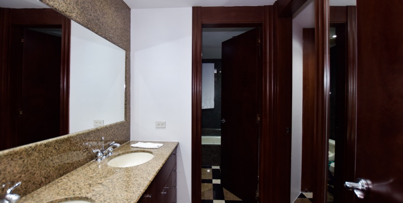 Departamento en alquiler en Torre Colon 2 Guayaquil Ecuador GeoBienes - Departamento en alquiler en Torre Colon 2 Guayaquil Ecuador - Plusvalia Guayaquil Casas de venta y alquiler Inmobiliaria Ecuador