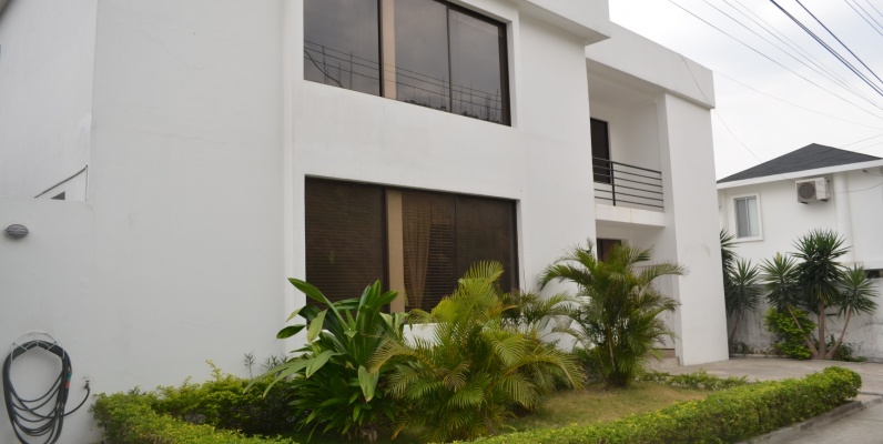 Departamento en alquiler en Urbanización parque de los Ceibos sector Colinas de los Ceibos GeoBienes - Departamento en alquiler en Urbanización Parque de los Ceibos sector Ceibos - Plusvalia Guayaquil Casas de venta y alquiler Inmobiliaria Ecuador