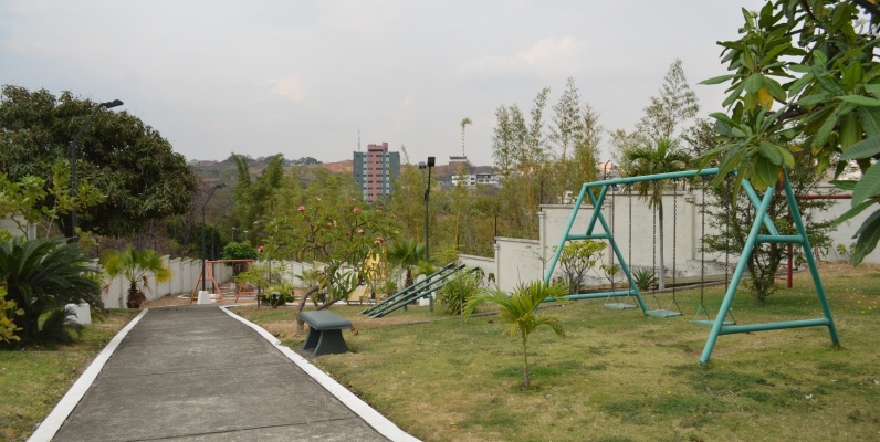 GeoBienes - Departamento en alquiler en Urbanización Parque de los Ceibos sector Ceibos - Plusvalia Guayaquil Casas de venta y alquiler Inmobiliaria Ecuador