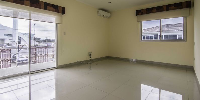 Departamento en alquiler en Urbanización Singapur vía a Samborondón GeoBienes - Departamento en alquiler en Urbanización Singapur vía a Samborondón - Plusvalia Guayaquil Casas de venta y alquiler Inmobiliaria Ecuador