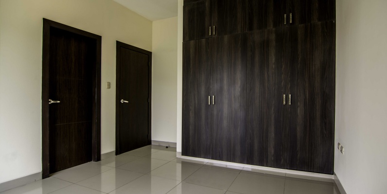 Departamento en alquiler en Urbanización Singapur vía a Samborondón GeoBienes - Departamento en alquiler en Urbanización Singapur vía a Samborondón - Plusvalia Guayaquil Casas de venta y alquiler Inmobiliaria Ecuador