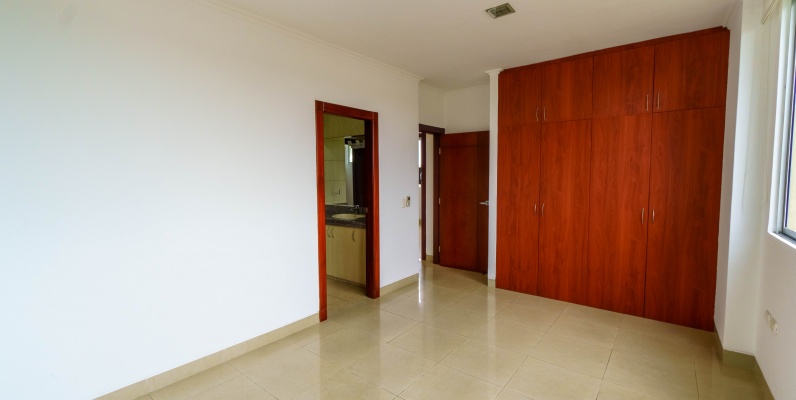 Departamento en alquiler sector UEES, Aranda del Río, Samborondón GeoBienes - Departamento en alquiler sector UEES, Aranda del Río, Samborondón - Plusvalia Guayaquil Casas de venta y alquiler Inmobiliaria Ecuador