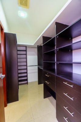 Departamento en alquiler sector UEES, Aranda del Río, Samborondón GeoBienes - Departamento en alquiler sector UEES, Aranda del Río, Samborondón - Plusvalia Guayaquil Casas de venta y alquiler Inmobiliaria Ecuador