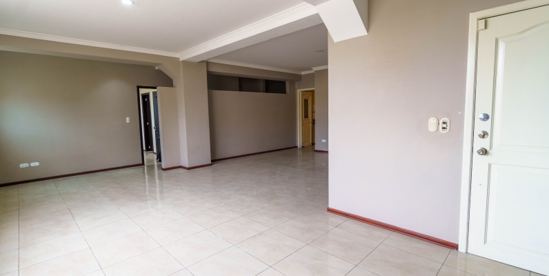 Departamento en alquiler ubicado en Condominio Alexandra, Lomas de Urdesa GeoBienes - Departamento en alquiler ubicado en Condominio Alexandra, Lomas de Urdesa - Plusvalia Guayaquil Casas de venta y alquiler Inmobiliaria Ecuador