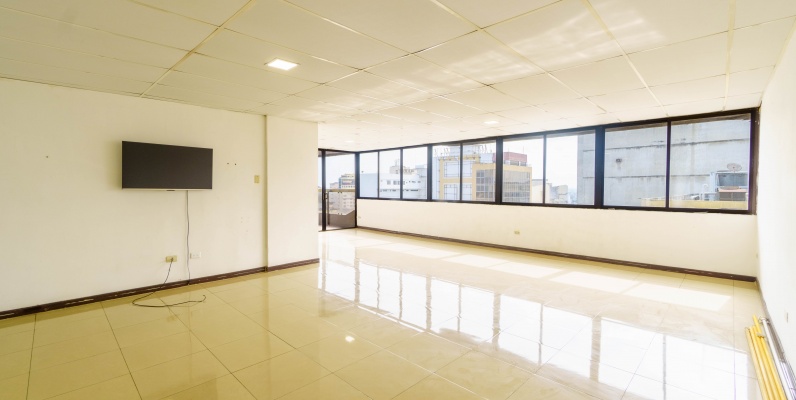 Departamento en alquiler ubicado en Edificio 300, Centro de Guayaquil. GeoBienes - Departamento en alquiler ubicado en Edificio 300, Centro de Guayaquil. - Plusvalia Guayaquil Casas de venta y alquiler Inmobiliaria Ecuador