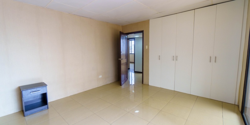 Departamento en alquiler ubicado en Edificio 300, Centro de Guayaquil. GeoBienes - Departamento en alquiler ubicado en Edificio 300, Centro de Guayaquil. - Plusvalia Guayaquil Casas de venta y alquiler Inmobiliaria Ecuador