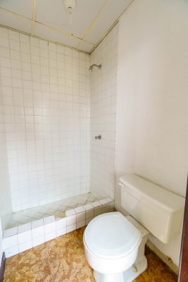 Departamento en alquiler ubicado en Edificio 300, Centro de Guayaquil. GeoBienes - Departamento en alquiler ubicado en Edificio 300, Centro de Guayaquil. - Plusvalia Guayaquil Casas de venta y alquiler Inmobiliaria Ecuador