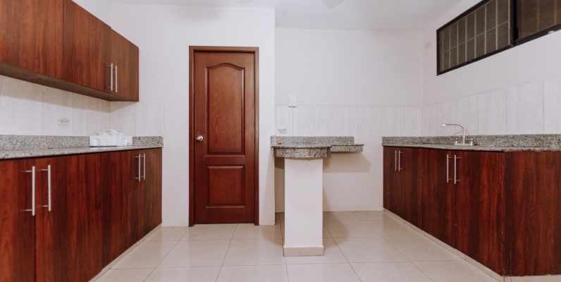 GeoBienes - Departamento en alquiler ubicado en La Cumbre, Ceibos - Plusvalia Guayaquil Casas de venta y alquiler Inmobiliaria Ecuador