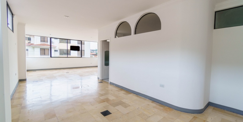 Departamento en alquiler ubicado en Santa Cecilia, Los Ceibos GeoBienes - Departamento en alquiler ubicado en Santa Cecilia, Los Ceibos - Plusvalia Guayaquil Casas de venta y alquiler Inmobiliaria Ecuador
