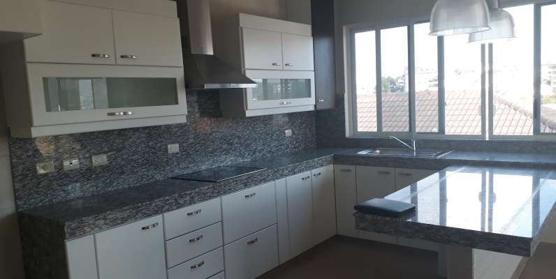 Departamento en El Portón Lomas de Urdesa GeoBienes - Departamento en alquiler El Portón Lomas de Urdesa Guayaquil - Plusvalia Guayaquil Casas de venta y alquiler Inmobiliaria Ecuador