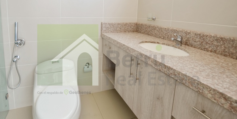 Departamento en venta en Isla Mocolí GeoBienes - Departamento en venta en Isla Mocolí urbanización Dubai Samborondón - Plusvalia Guayaquil Casas de venta y alquiler Inmobiliaria Ecuador
