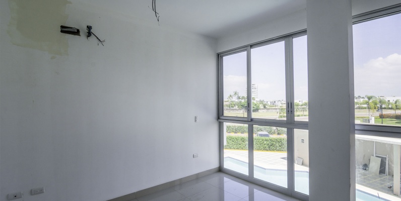 Departamento en venta en la Isla Mocolí - Urbanización Dubái, Vía Samborondón GeoBienes - Departamento en venta en la Isla Mocolí - Urbanización Dubái, Vía Samborondón - Plusvalia Guayaquil Casas de venta y alquiler Inmobiliaria Ecuador