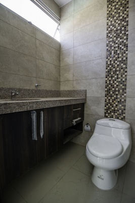 Departamento en venta en la Isla Mocolí - Urbanización Dubái, Vía Samborondón GeoBienes - Departamento en venta en la Isla Mocolí - Urbanización Dubái, Vía Samborondón - Plusvalia Guayaquil Casas de venta y alquiler Inmobiliaria Ecuador