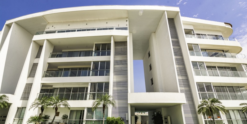 Departamento en venta en la Isla Mocolí - Urbanización Dubái, Vía Samborondón GeoBienes - Departamento en venta en la Isla Mocolí - Urbanización Dubái, Vía Samborondón - Plusvalia Guayaquil Casas de venta y alquiler Inmobiliaria Ecuador