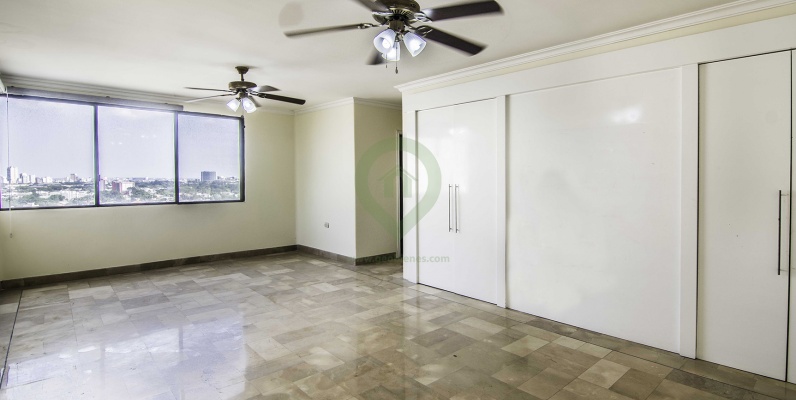 Departamento en venta en Lomas de Urdesa norte de Guayaquil GeoBienes - Departamento en venta en Lomas de Urdesa norte de Guayaquil - Plusvalia Guayaquil Casas de venta y alquiler Inmobiliaria Ecuador