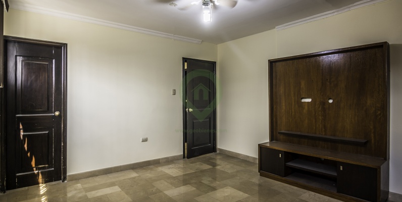 Departamento en venta en Lomas de Urdesa norte de Guayaquil GeoBienes - Departamento en venta en Lomas de Urdesa norte de Guayaquil - Plusvalia Guayaquil Casas de venta y alquiler Inmobiliaria Ecuador