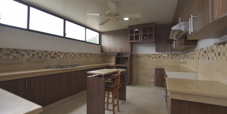 Departamento en venta ubicado en Edificio Los Olivos II, Los Ceibos GeoBienes - Departamento en venta ubicado en Edificio Olivos II, Los Ceibos - Plusvalia Guayaquil Casas de venta y alquiler Inmobiliaria Ecuador