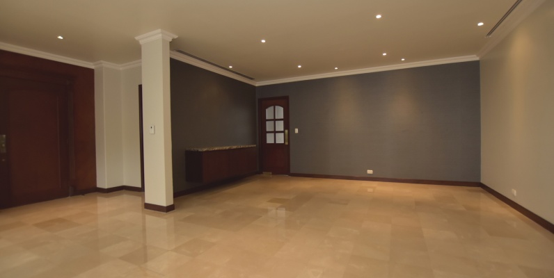Departamento en venta ubicado en Edificio Los Olivos II, Los Ceibos GeoBienes - Departamento en venta ubicado en Edificio Olivos II, Los Ceibos - Plusvalia Guayaquil Casas de venta y alquiler Inmobiliaria Ecuador