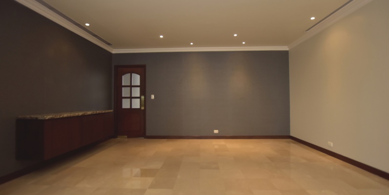 Departamento en venta ubicado en Edificio Los Olivos II, Los Ceibos GeoBienes - Departamento en venta ubicado en Edificio Olivos II, Los Ceibos - Plusvalia Guayaquil Casas de venta y alquiler Inmobiliaria Ecuador