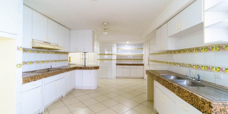 Departamento en venta ubicado en Edificio River Walk, Samborondón GeoBienes - Departamento en venta ubicado en Edificio River Walk, Samborondón - Plusvalia Guayaquil Casas de venta y alquiler Inmobiliaria Ecuador