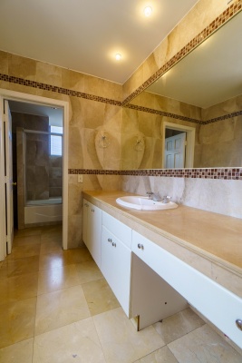 Departamento en venta ubicado en Edificio River Walk, Samborondón GeoBienes - Departamento en venta ubicado en Edificio River Walk, Samborondón - Plusvalia Guayaquil Casas de venta y alquiler Inmobiliaria Ecuador