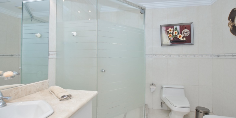 Departamento en venta ubicado en el Edificio San Francisco 300 GeoBienes - Departamento en venta ubicado en el Edificio San Francisco 300 - Plusvalia Guayaquil Casas de venta y alquiler Inmobiliaria Ecuador