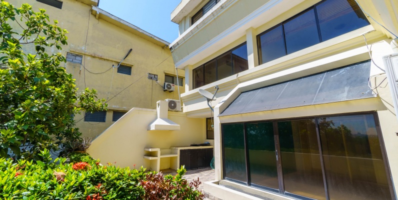 Departamento en venta ubicado en Lomas de Urdesa, Norte de Guayaquil GeoBienes - Departamento en venta ubicado en Lomas de Urdesa, Norte de Guayaquil - Plusvalia Guayaquil Casas de venta y alquiler Inmobiliaria Ecuador