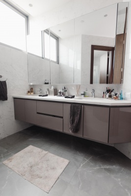 Departamento en venta ubicado en Puerto 5000, Puerto Mocolí, Samborondón. GeoBienes - Departamento en venta ubicado en Puerto 5000, Puerto Mocolí, Samborondón. - Plusvalia Guayaquil Casas de venta y alquiler Inmobiliaria Ecuador