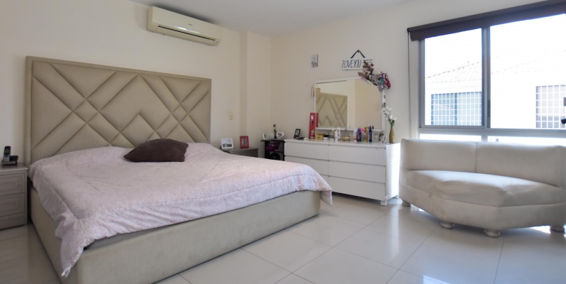 Departamento en venta ubicado en Puerto Azul GeoBienes - Departamento en venta ubicado en Puerto Azul - Plusvalia Guayaquil Casas de venta y alquiler Inmobiliaria Ecuador