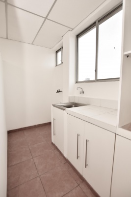 Departamento en venta ubicado en Santa Cecilia, Los ceibos GeoBienes - Amplio departamento en venta ubicado en Santa Cecilia, Los ceibos - Plusvalia Guayaquil Casas de venta y alquiler Inmobiliaria Ecuador