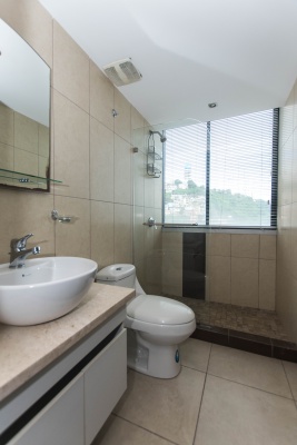 Departamento en venta ubicado en Torres Bellini II, Puerto Santa Ana GeoBienes - Departamento en venta ubicado en Torres Bellini II, Puerto Santa Ana - Plusvalia Guayaquil Casas de venta y alquiler Inmobiliaria Ecuador