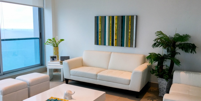 Departamento frente al mar en venta, edificio Bay Point Salinas GeoBienes - Departamento frente al mar en venta, edificio Bay Point Salinas - Plusvalia Guayaquil Casas de venta y alquiler Inmobiliaria Ecuador