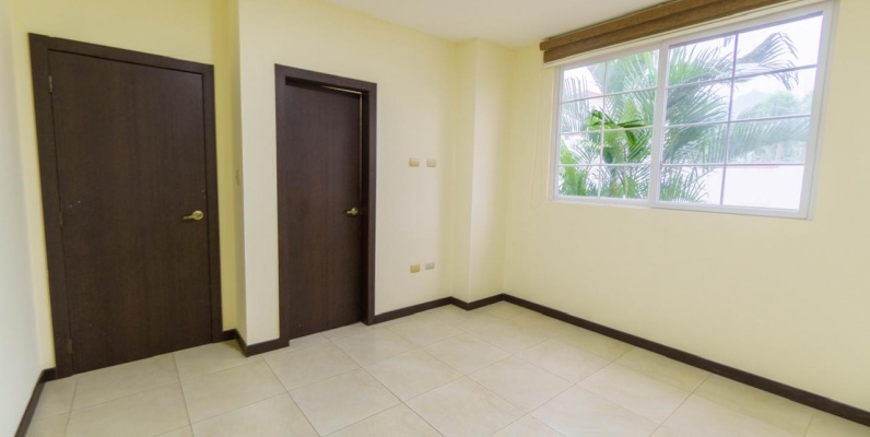 GeoBienes - Departamento planta baja en venta ubicado en la Urbanización Terranostra, Vía a la Costa - Plusvalia Guayaquil Casas de venta y alquiler Inmobiliaria Ecuador
