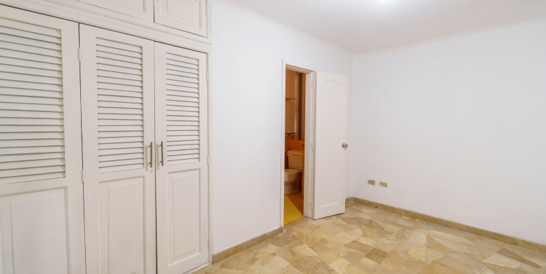Departamentos en venta ubicada en la Urbanización Puerto Azul, Vía a la Costa GeoBienes - Departamento en venta ubicada en la Urbanización Puerto Azul, Vía a la Costa - Plusvalia Guayaquil Casas de venta y alquiler Inmobiliaria Ecuador