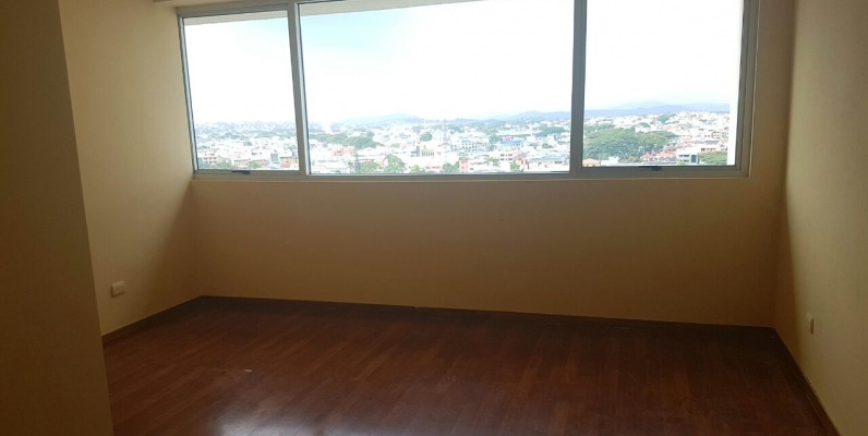 GeoBienes - Oficina en alquiler ubicado en Trade Building, Guayaquil. - Plusvalia Guayaquil Casas de venta y alquiler Inmobiliaria Ecuador
